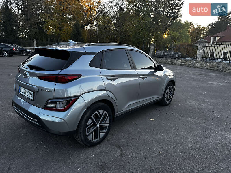 Внедорожник / Кроссовер Hyundai Kona Electric 2022 в Збараже