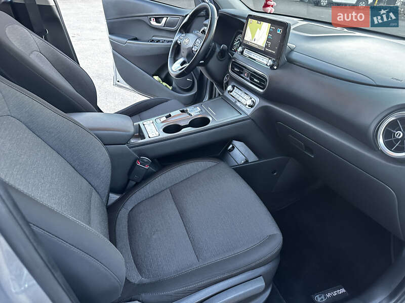 Внедорожник / Кроссовер Hyundai Kona Electric 2022 в Збараже