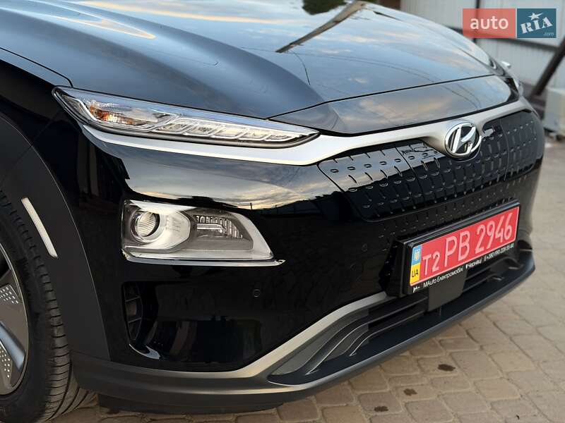 Позашляховик / Кросовер Hyundai Kona Electric 2020 в Чернівцях