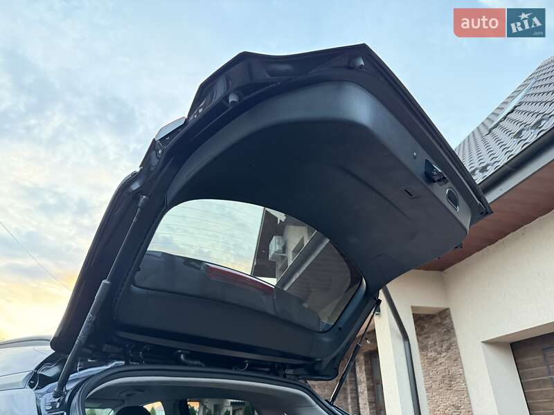 Позашляховик / Кросовер Hyundai Kona Electric 2020 в Чернівцях