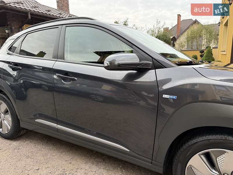 Позашляховик / Кросовер Hyundai Kona Electric 2020 в Львові фото 23 Позашляховик / Кросовер Hyundai Kona Electric 2020 в Львові