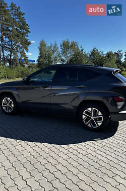 Внедорожник / Кроссовер Hyundai Kona Electric 2024 в 