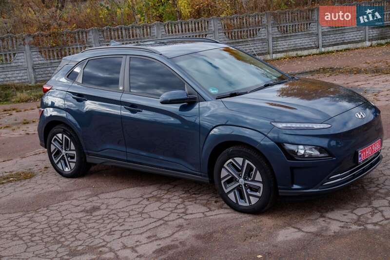 Внедорожник / Кроссовер Hyundai Kona Electric 2022 в Бердичеве