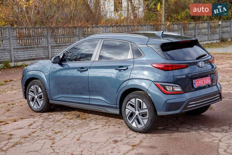 Внедорожник / Кроссовер Hyundai Kona Electric 2022 в Бердичеве