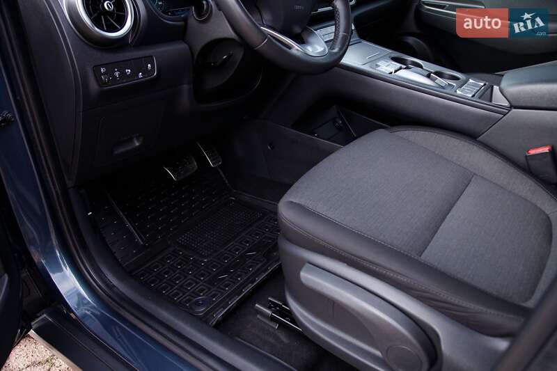 Внедорожник / Кроссовер Hyundai Kona Electric 2022 в Бердичеве