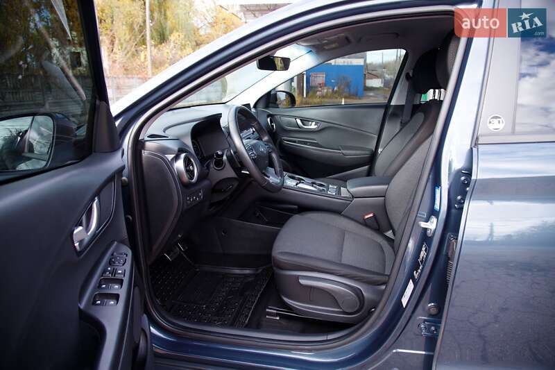 Внедорожник / Кроссовер Hyundai Kona Electric 2022 в Бердичеве