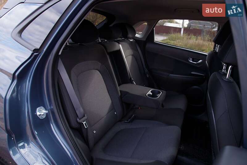 Внедорожник / Кроссовер Hyundai Kona Electric 2022 в Бердичеве