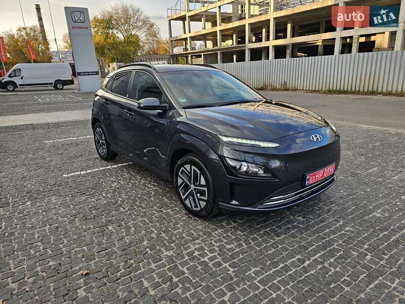 Внедорожник / Кроссовер Hyundai Kona Electric 2022 в Днепре