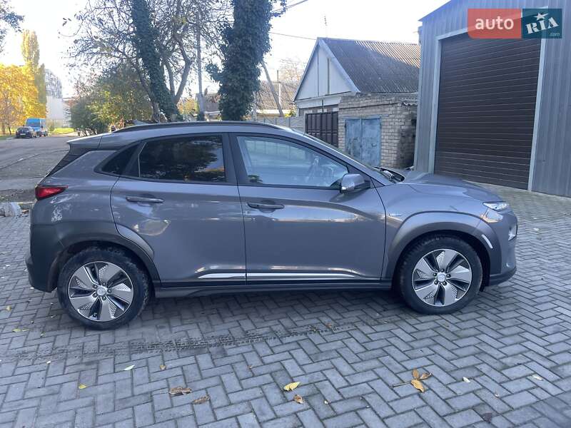 Позашляховик / Кросовер Hyundai Kona Electric 2019 в Херсоні
