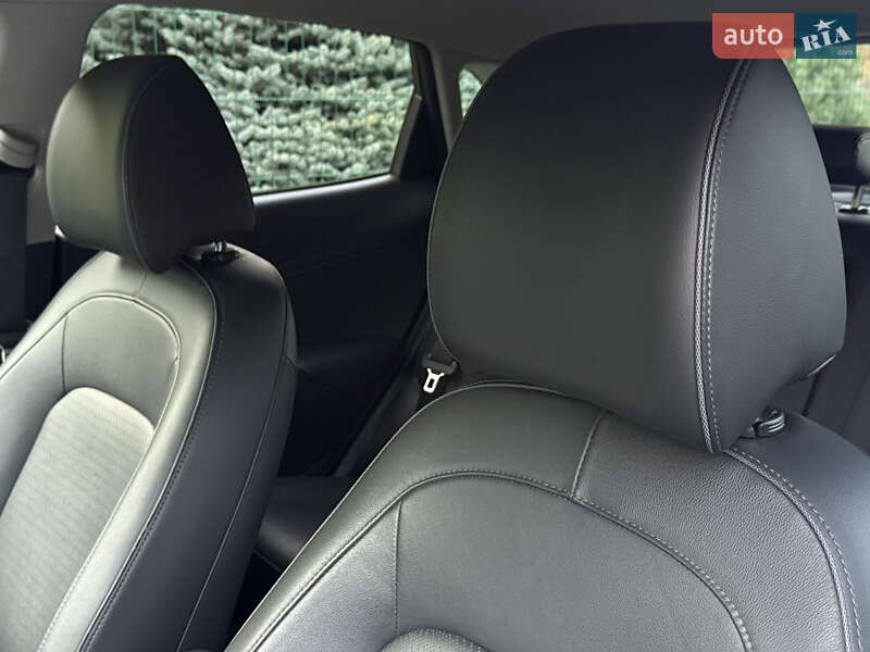 Внедорожник / Кроссовер Hyundai Kona Electric 2020 в Ровно