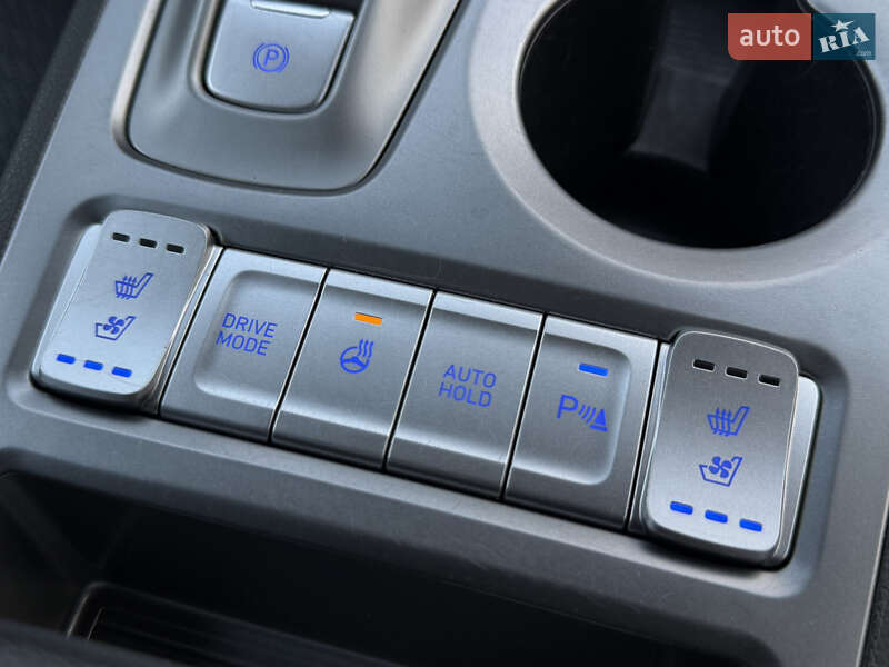 Внедорожник / Кроссовер Hyundai Kona Electric 2020 в Ровно