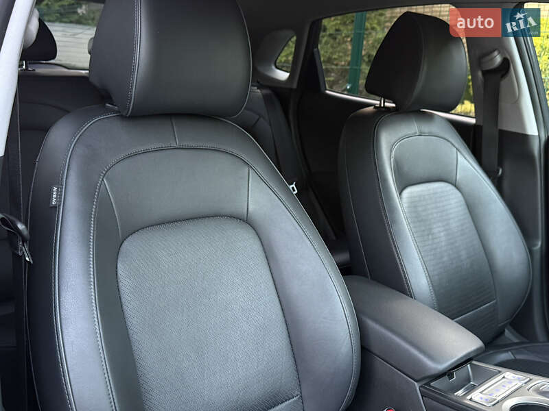 Внедорожник / Кроссовер Hyundai Kona Electric 2020 в Ровно