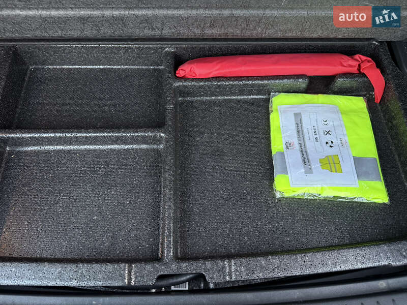 Внедорожник / Кроссовер Hyundai Kona Electric 2020 в Ровно