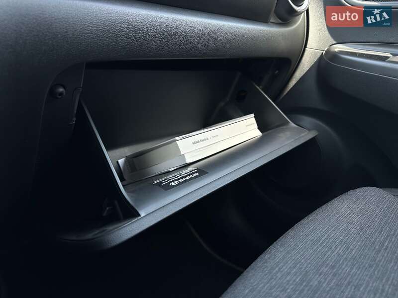 Внедорожник / Кроссовер Hyundai Kona Electric 2021 в Львове