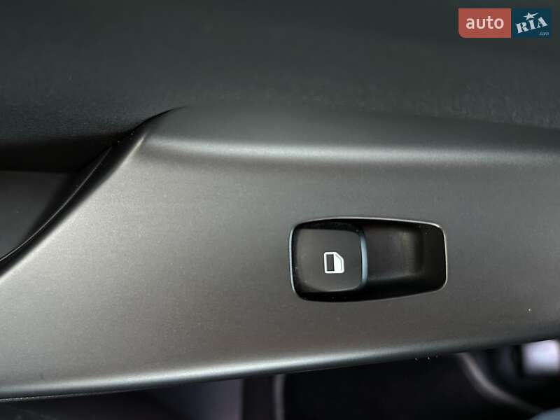 Внедорожник / Кроссовер Hyundai Kona Electric 2021 в Львове