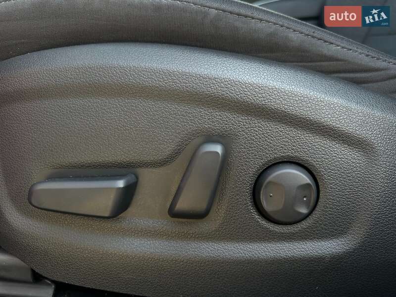 Внедорожник / Кроссовер Hyundai Kona Electric 2021 в Львове