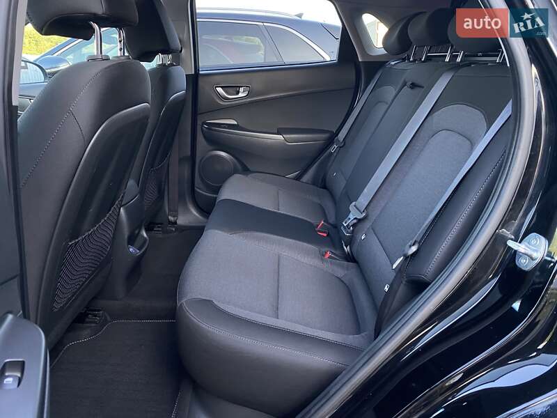 Внедорожник / Кроссовер Hyundai Kona Electric 2021 в Львове