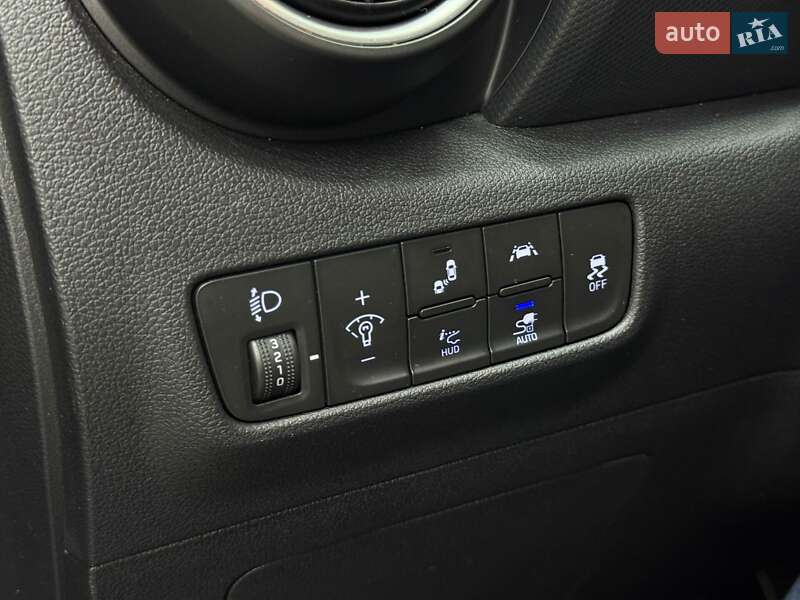 Позашляховик / Кросовер Hyundai Kona Electric 2020 в Луцьку