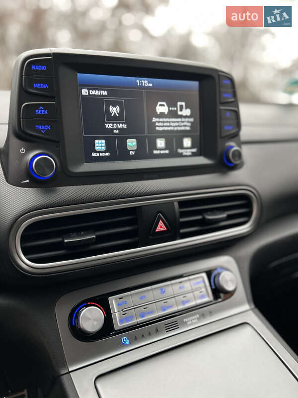 Позашляховик / Кросовер Hyundai Kona Electric 2020 в Дніпрі