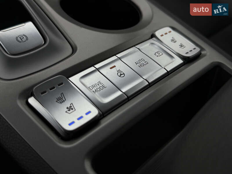 Внедорожник / Кроссовер Hyundai Kona Electric 2021 в Львове