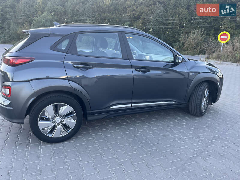 Внедорожник / Кроссовер Hyundai Kona Electric 2020 в Виннице
