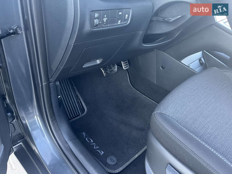 Внедорожник / Кроссовер Hyundai Kona Electric 2020 в Виннице