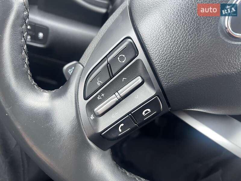 Внедорожник / Кроссовер Hyundai Kona Electric 2020 в Ровно