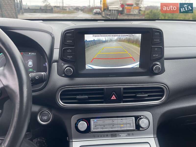 Внедорожник / Кроссовер Hyundai Kona Electric 2020 в Ровно
