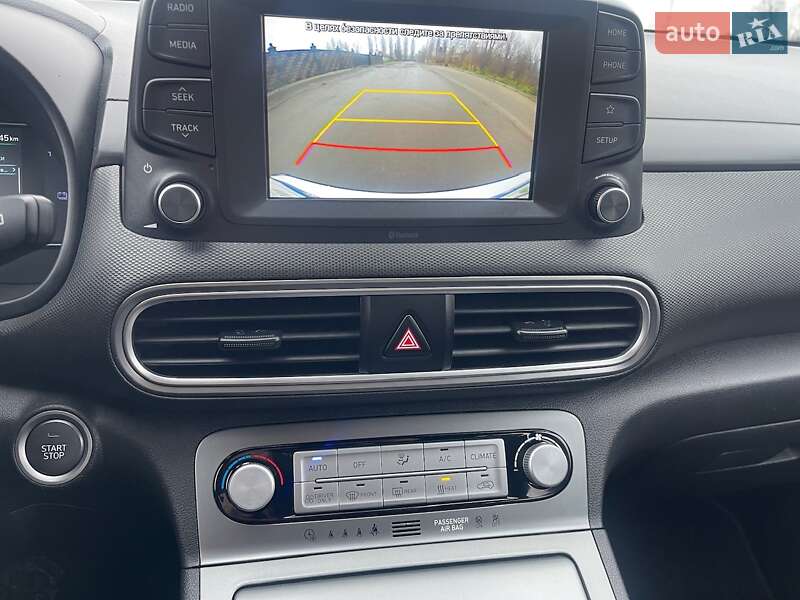 Внедорожник / Кроссовер Hyundai Kona Electric 2020 в Ровно