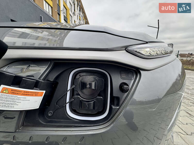 Позашляховик / Кросовер Hyundai Kona Electric 2020 в Луцьку фото 12 Позашляховик / Кросовер Hyundai Kona Electric 2020 в Луцьку