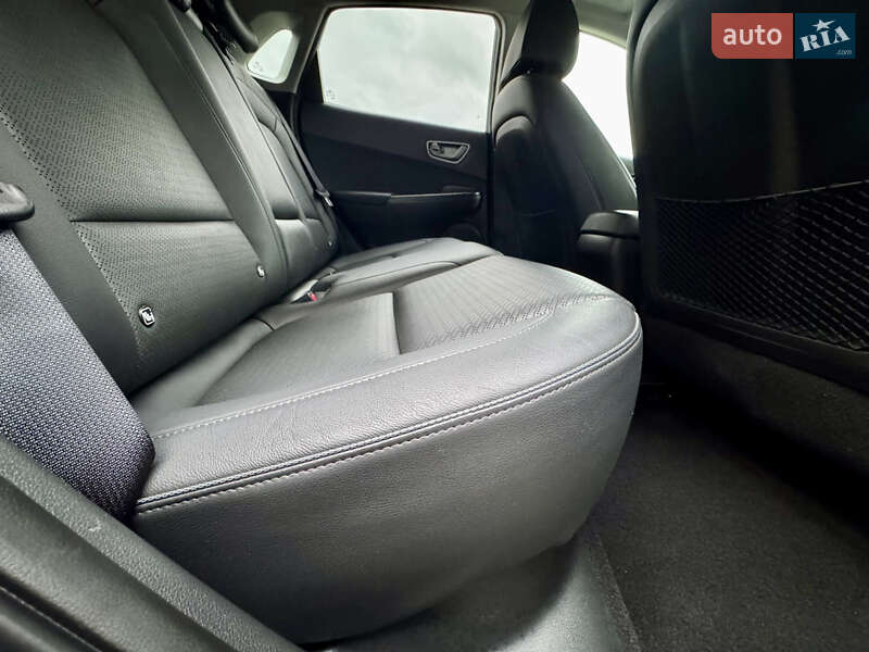 Позашляховик / Кросовер Hyundai Kona Electric 2020 в Луцьку фото 39 Позашляховик / Кросовер Hyundai Kona Electric 2020 в Луцьку