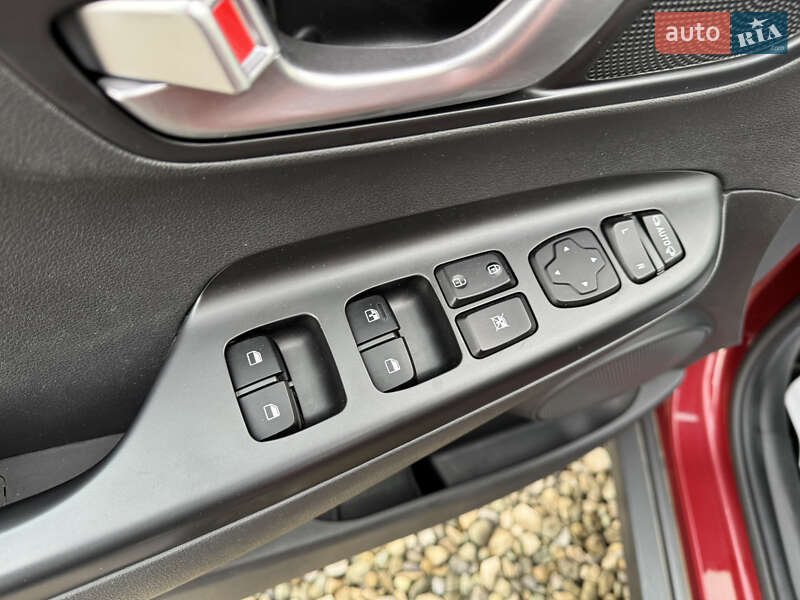 Внедорожник / Кроссовер Hyundai Kona Electric 2022 в Ивано-Франковске