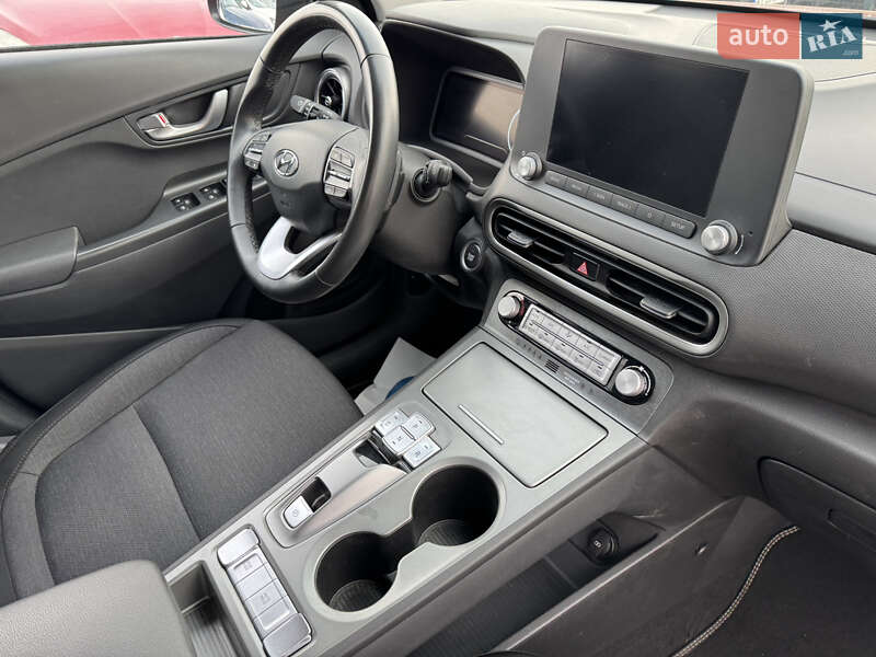 Внедорожник / Кроссовер Hyundai Kona Electric 2022 в Ивано-Франковске