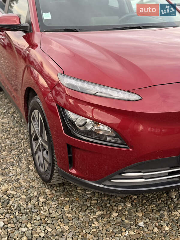 Внедорожник / Кроссовер Hyundai Kona Electric 2022 в Ивано-Франковске