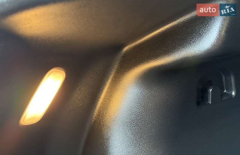 Позашляховик / Кросовер Hyundai Kona Electric 2020 в Львові фото 102 Позашляховик / Кросовер Hyundai Kona Electric 2020 в Львові