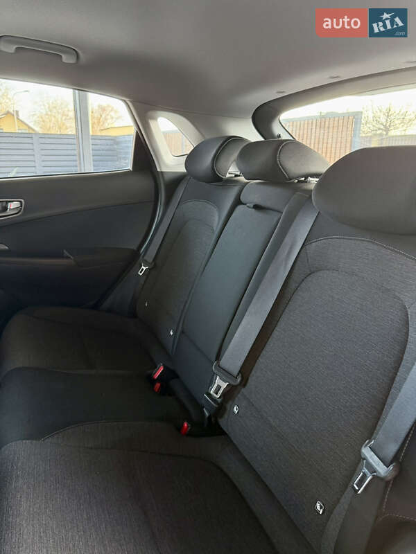 Внедорожник / Кроссовер Hyundai Kona Electric 2020 в Киеве фото 18 Внедорожник / Кроссовер Hyundai Kona Electric 2020 в Киеве