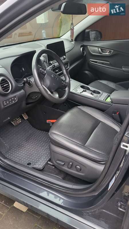 Внедорожник / Кроссовер Hyundai Kona Electric 2020 в Хмельницком