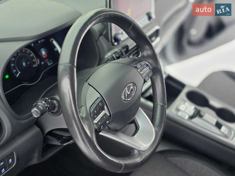 Внедорожник / Кроссовер Hyundai Kona Electric 2020 в Луцке