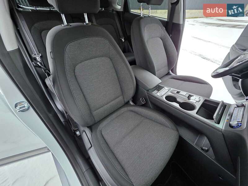 Внедорожник / Кроссовер Hyundai Kona Electric 2020 в Луцке