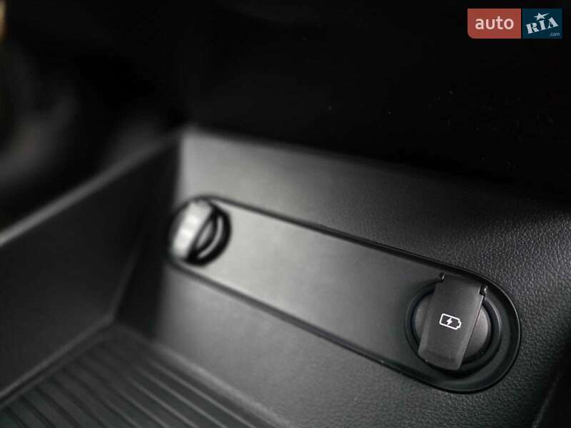 Внедорожник / Кроссовер Hyundai Kona Electric 2020 в Луцке