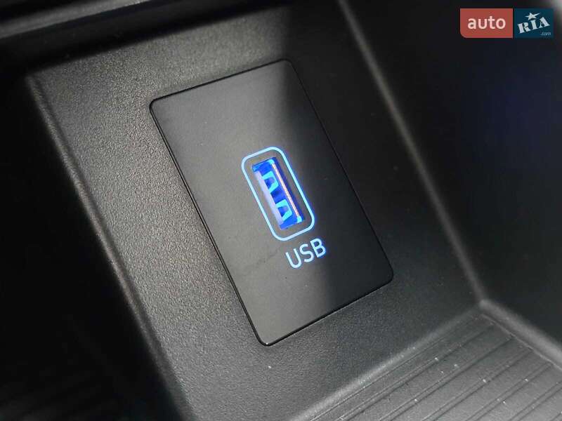 Внедорожник / Кроссовер Hyundai Kona Electric 2020 в Луцке