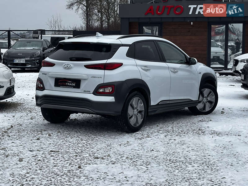 Внедорожник / Кроссовер Hyundai Kona Electric 2021 в Львове
