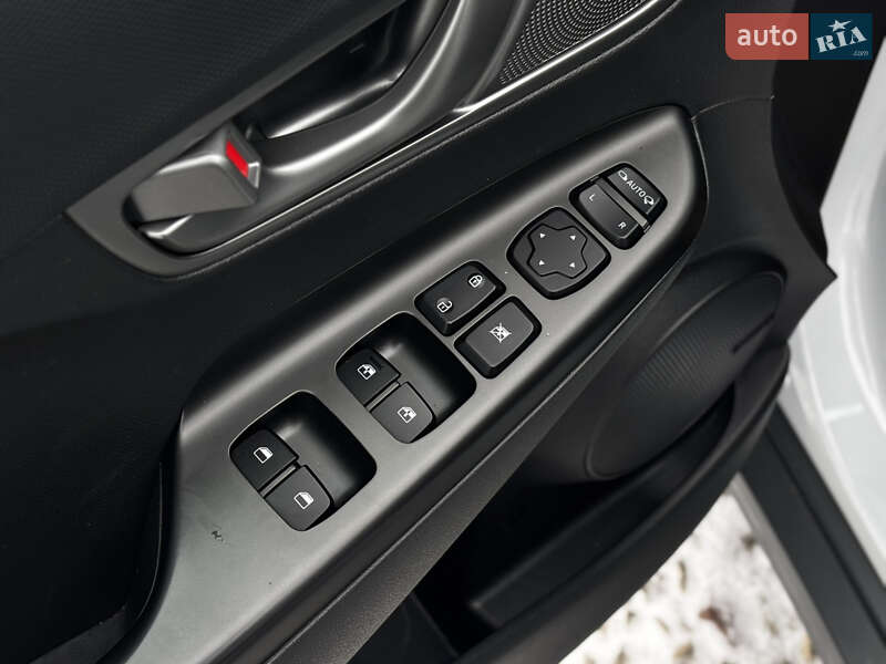 Внедорожник / Кроссовер Hyundai Kona Electric 2021 в Львове