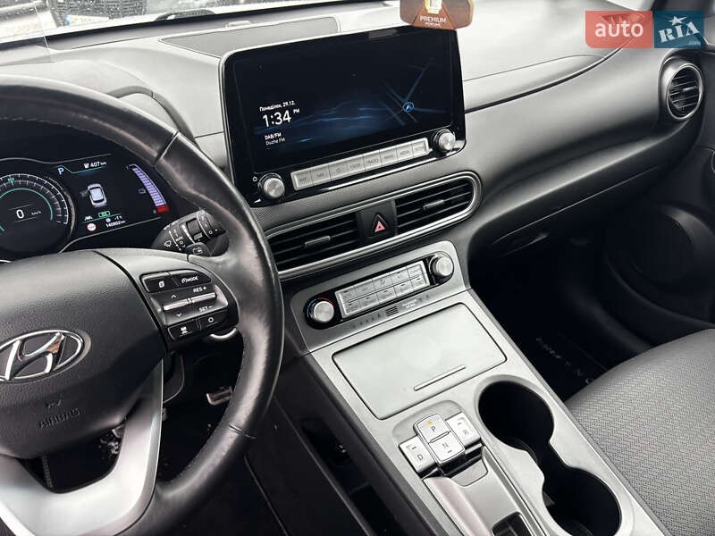 Внедорожник / Кроссовер Hyundai Kona Electric 2021 в Львове