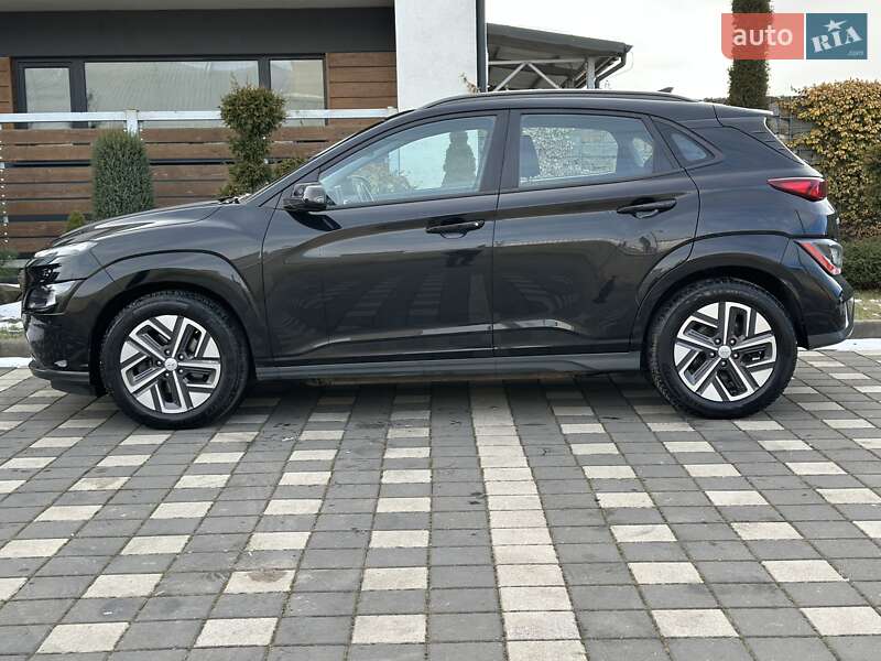 Внедорожник / Кроссовер Hyundai Kona Electric 2021 в Стрые