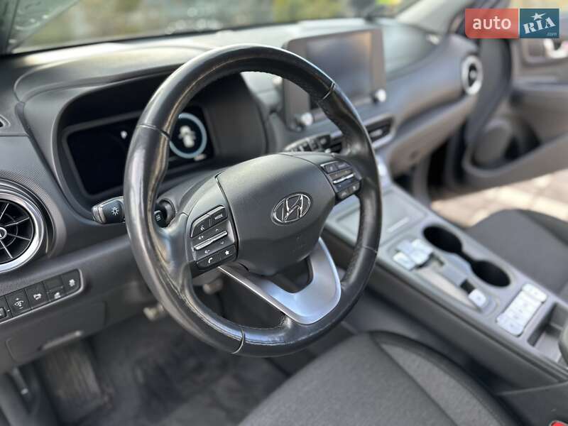 Внедорожник / Кроссовер Hyundai Kona Electric 2021 в Стрые