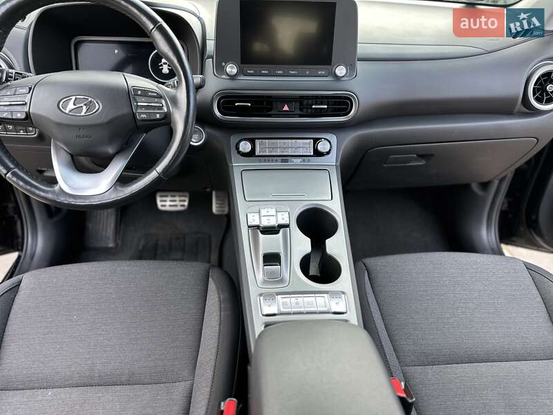 Внедорожник / Кроссовер Hyundai Kona Electric 2021 в Стрые