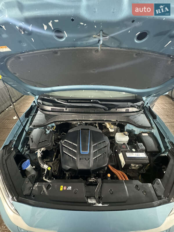 Позашляховик / Кросовер Hyundai Kona Electric 2019 в Бердичеві фото 8 Позашляховик / Кросовер Hyundai Kona Electric 2019 в Бердичеві