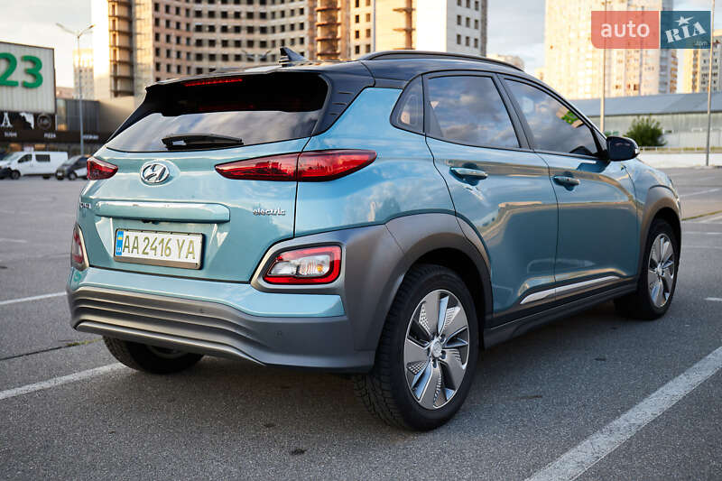 Внедорожник / Кроссовер Hyundai Kona 2020 в Киеве