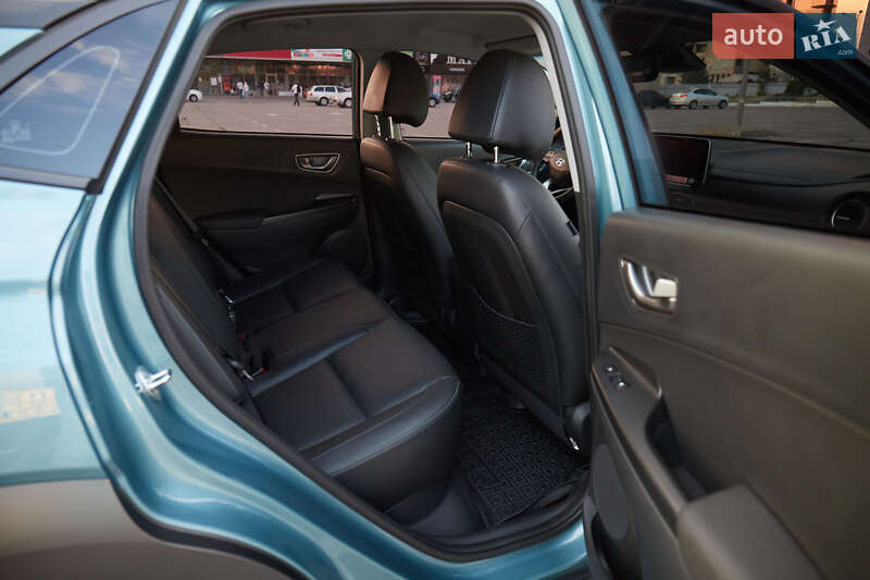 Внедорожник / Кроссовер Hyundai Kona 2020 в Киеве